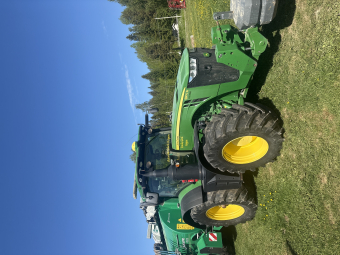 John Deere 8370R John Deere 8370R Säljuppdrag, ring för mera info.