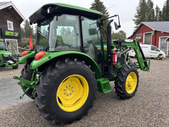 John Deere 5058E med Ålö X2S-Lastare John Deere 5058E med Ålö X2S-Lastare Denna maskin omfattas ej av ML Trygghetsköp 3mån/100tim
Maskinen säljes för kunds räkning utan garanti.
För mer information kontakta din säljare.