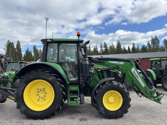 John Deere 6090M med Ålö Q5S-Lastare John Deere 6090M med Ålö Q5s-Lastare Denna maskin omfattas ej av ML Trygghetsköp 3mån/100tim
Maskinen säljes för kunds räkning utan garanti.
För mer information kontakta din säljare.