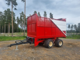 Jf Es3000 Hackvagn JF ES 3000 Gräsvagn Ombyggd Hackvagn till gräsvagn / följevagn.
Tipp med självöppnade baklucka

Denna maskin omfattas ej av ML Trygghetsköp 3mån/100tim
Maskinen säljes för kunds räkning utan garanti.
För mer information kontakta din säljare.
