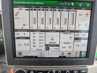 John Deere 6R 185 med Q6M-Lastare John Deere 6R 185 med Ålö Q6M-Lastare John Deere 6R 185 fullutrustad till fyndpris.
Säljes på grund av ändrade arbetsförhållanden.
Ring Stig Lindgren för pris. 070 66 11 932