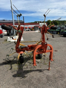 UNIFARM CW 500 HÖVÄNDARE (KUND) Unifarm UNIFARM CW 500 HÖVÄNDARE UTRUSTNING ARBETSBREDD 5M
...
MNR 39431
...
PRIS EXKL. MOMS: 17500:-
...
Vi reserverar oss för felskrivning. Kontakta alltid oss innan du åker och tittar, så vi kan säkerställa att maskinen finns på plats.
