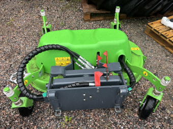 Klippaggregat Avant 1200mm (A35965) Avant 1200 Denna maskin omfattas ej av ML Trygghetsköp 3mån/100tim
Maskinen säljes för kunds räkning utan garanti.
För mer information kontakta din säljare.

Hydrauldriven gräsklipparen 1200
Arbetsbredd 1200 mm
2 st knivar
Stubbhöjd 25-100 mm
Avant