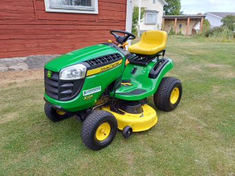 JD X105 TRÄDGÅRDSTRAKTOR REP. OBJEKT John Deere X105 TRÄDGÅRDSTRAKTOR 