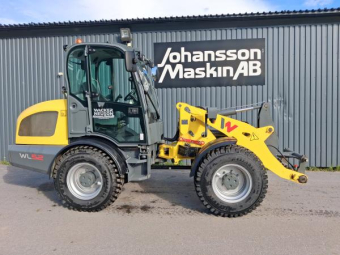 WACKERNEUSON WL 52 HJULLASTARE Övrigt WACKER NEUSON WL52 Endast 360 tim 
L 30 fäste Z602 hyd låsning
3-e funktion+ 3stift el fram
F/B i joystick 
400/70R20 Allince Multiuse 550
30 km
Luft stol
AC
Motorvärmare 220v