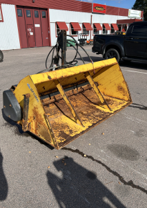TREJON OPTIMAL SP1000 SANDSPRIDARE 3-PUNKT Trejon OPTIMAL SP1000 SANDSPRIDARE 3P SJÄLVLASTANDE
3-P FÄSTE
...
MNR 26379
...
PRIS EXKL. MOMS: 29.000:-
...
Vi reserverar oss för felskrivning. Kontakta alltid oss innan du åker och tittar, så vi kan säkerställa att maskinen finns på plats.
