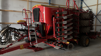 VÄDERSTAD SPIRIT 600C FIX SÅMASKIN Väderstad SPIRIT 600C FIX SÅMASKIN UTRUSTAD MED:
BIODRILL  
SEEDEYE  
CROSSBOARD  
LÄTTJORDSKIT E-KEEPER  
IPAD

DRIFTSTID CA:
3700ha
...
MNR 26640
...
PRIS EXKL. MOMS: 1.075.000:-
...
Vi reserverar oss för felskrivning. Kontakta alltid oss innan du åker och tittar, så vi kan säkerställa att maskinen finns på plats.
