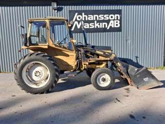 VALMET 502 TRIMLAST 800 SMS SKOPA Övrigt VALMET 502 TRIMLAST 800 SMS 14,9-30 7,50-16
Servostyrning
Hitchkrok
Motorvärmare 220v