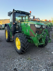 JOHN DEERE 6145R PQ TRAKTOR John Deere JOHN DEERE 6145R FT4 TRAKTOR TRAKTORN ÄR UTRUSTAD MED:
*POWER QUAD LÅDA 
*LUFTSTOL 
*AC 
*MEDÅKARSITS 
*LEDJUS RUNT OM PÅ HYTT
*ROTERANDE LJUS HEL OCH HALVLJUS VID HYTTSTOLPE 
*FRONTLYFT
*FRAMAXELFJÄDRING 
*FRAMSKÄRMAR 
*SKÄRMBREDDARE BAK 
*HYDR VAGNSBROMS
*3 DUBBELVERKANDE HYDR UTTAG BAK 
*520/70R38 BAK CA 50% KVAR
*420/70R28 FRAM CA 50% KVAR
...
MNR 21003
...
PRIS EXKL. MOMS: 759.000:-
...
Vi reserverar oss för felskrivning. Kontakta alltid oss innan du åker och tittar, så vi kan säkerställa att maskinen finns på plats.

