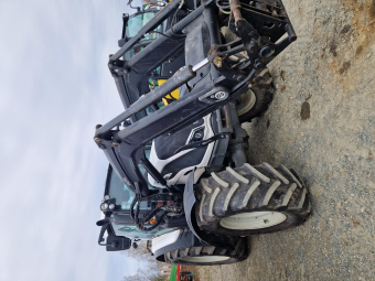 VALTRA N154 M LASTARE Valtra VALTRA N154 MED LASTARE 