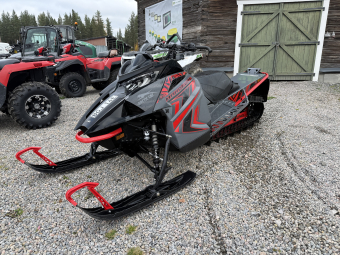 Arctic Cat M 8000 154 Alpha1 Hardcore Röd Arctic Cat M8000 Alpha Ring: 070-5891154
Nyservad
Säljuppdrag