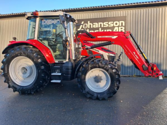MASSEY FERGUSON 5S.145 DYNA VT EXCLUSIVE DEMO Övrigt MASSEY FERGUSON 5S.145 DYNA VT Frontlyft och front PTO
GPS och dubbla skärmar, autovändtegsautomatik
Lastare MF 4124 Euro/SMS Live 3 hyd låsning 3-e funk Dämpare
CCLS 110L/min 4x hyd uttag bak
Frontlyft Front Pto Hjulvikter Bak
600/65R38 480/65R28 Svetsade fälgar
Mek Hyttfjädring Framaxel fjädring
Hydraulisk släpvagnsbroms - tvåkrets ABS uttag
12x led arbetsbelysning
AC Motorvärmare 220v