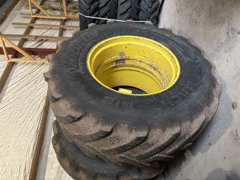 MICHELIN 650/85X38 DUBBELMONTAGE Michelin 650/85X38 DUBBELMONTAGE OMBYGGDA FÖR ATT PASSA 42" FÄLG
...
MNR 41133
...
PRIS EXKL. MOMS: 27.500:-
...
Vi reserverar oss för felskrivning. Kontakta alltid oss innan du åker och tittar, så vi kan säkerställa att maskinen finns på plats.
