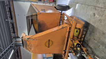 K-VAGNEN GREENLINE CT 3513 COMBTRAILER K-Vagnen GREENLINE CT 3513 COMBTRAILER MNR 41065
...
PRIS EXKL. MOMS: 35.000:-
...
Vi reserverar oss för felskrivning. Kontakta alltid oss innan du åker och tittar, så vi kan säkerställa att maskinen finns på plats.

