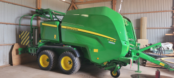 JOHN DEERE C451R INPLASTARPRESS John Deere C451R INPLASTARPRESS INKOMMANDE APRIL 2027
...
DRIFTSTID: CA 22000 BALAR
...
MNR 35727
...
PRIS EXKL. MOMS: 649.000:-
...
Vi reserverar oss för felskrivning. Kontakta alltid oss innan du åker och tittar, så vi kan säkerställa att maskinen finns på plats.
